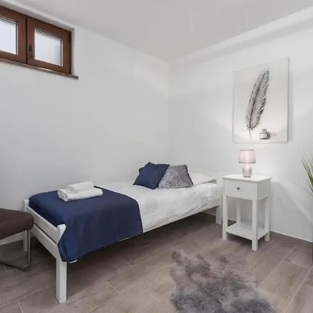 Mass Black Apartamento *